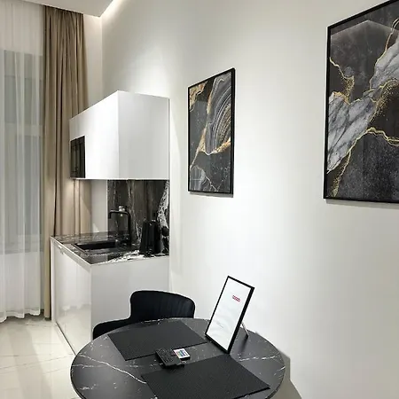 V21 Luxury * Budapest