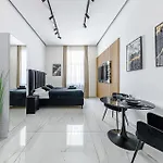 V21 Luxury דירה *