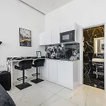 דירה V21 Luxury