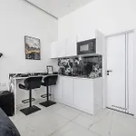 V21 Luxury דירה