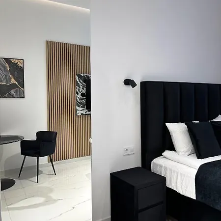 V21 Luxury