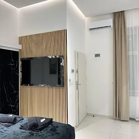 V21 Luxury * Budapest