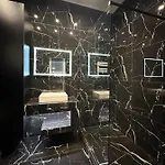V21 Luxury * Будапешт
