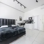 V21 Luxury Апартаменты
