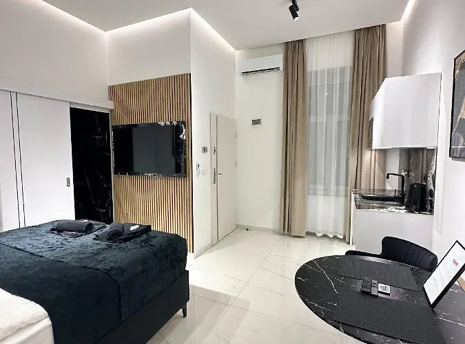 V21 Luxury شقة
